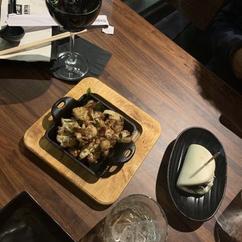 JINYA Ramen Bar - Reston - Caramelized Cauliflower and Vegan Bun - Tapas/Small Plates Near Me - Reston, Virginia JINYA Ramen Bar - Reston - Caramelized Cauliflower and Vegan Bun - Tapas/Small Plates Near Me - Reston, Virginia