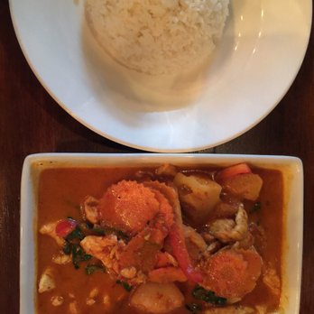 Thai Stellar - Pineapple chicken curry - Thai Near Me - Webster, Texas Thai Stellar - Pineapple chicken curry - Thai Near Me - Webster, Texas