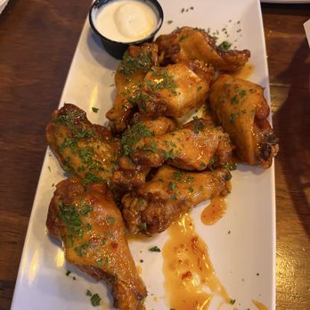 Five Bucks Drinkery Pinellas Park - Sweet Thai chili wings (minus 1) - Salad Near Me - Pinellas Park, Florida