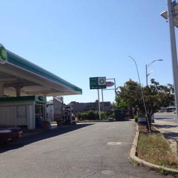 BP Station - Gas Stations Near Me - Secaucus, New Jersey BP Station - Gas Stations Near Me - Secaucus, New Jersey