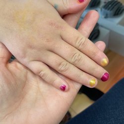 Nail Boutique - Christmas nails for kid