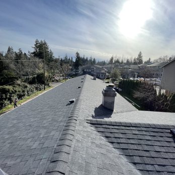 H&R northwest construction - a view of the roof of a home - General Contractors Near Me H&R northwest construction - a view of the roof of a home - General Contractors Near Me