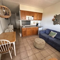 The Palms Resort - From 5.28.2025. Room 216!