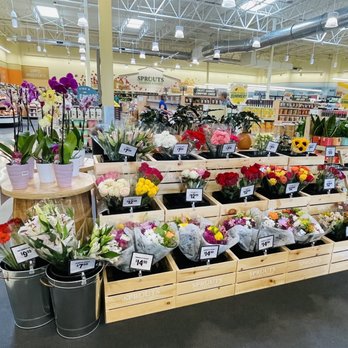 Sprouts Farmers Market - Fresh flowers - Grocery Near Me - Apopka, Florida