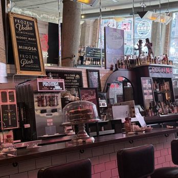 Eleven City Diner - Diners Near Me - Chicago, Illinois