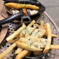 Belén Bistro + Market Argentina - Truffle fries
