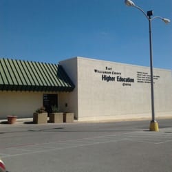 Temple College - Taylor - Front of building
