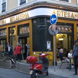 La Fiorentina - Heladeria Artesana La Fiorentina  C/Zaragoza Nº 16 Sevilla .Spain