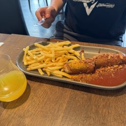 Bertha’s Restaurant - Currywurst