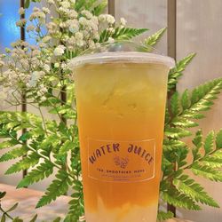 Water Juice & Wireless - Lychee Oolong Tea w/ Lychee Jelly