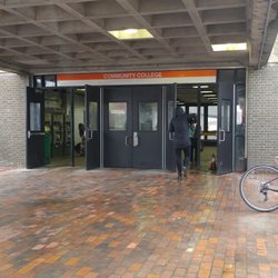 Community College MBTA Station - Orange Line - Community College on the Orange Line