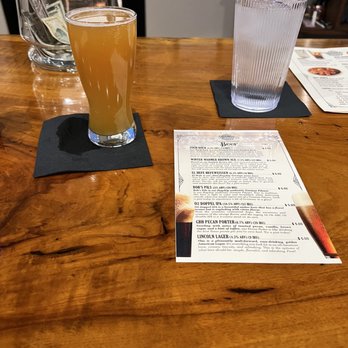 Giddings Brewhaus - El Hefe Hefeweissen - Chicken Wings Near Me - Giddings, Texas