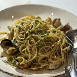 Molo - Spaghetti alle Vongole