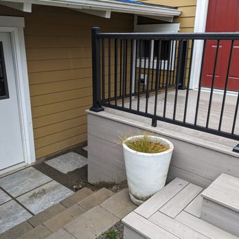 Bellevue Deck and Fence - Decks & Railing Near Me - Kirkland , Washington