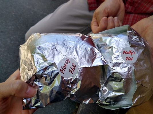 Holly's Hot Chicken by null