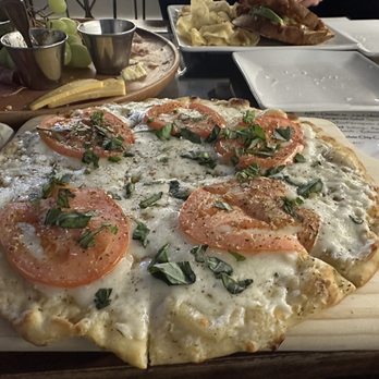 The Tipsy - Margherita flatbread - Wine Bars Near Me - Glendale, Arizona