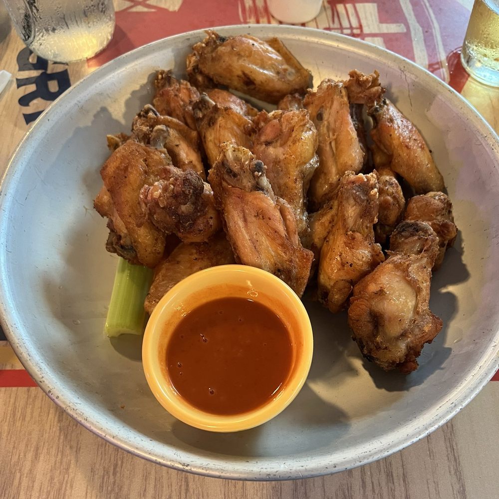 Lighthouse Point Bar & Grill - Wing Special. - Seafood Near Me - The Villages, Florida