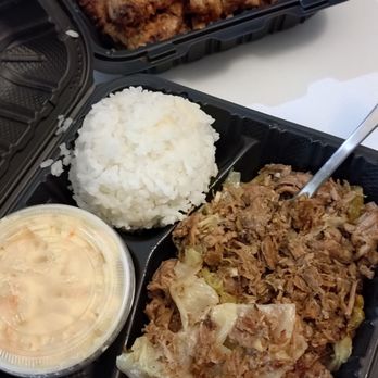 Broke Da Mouth - Pulled pork and cabbage - Food Trucks Near Me - Lacey, Washington Broke Da Mouth - Pulled pork and cabbage - Food Trucks Near Me - Lacey, Washington