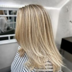 Cheryls Hairdesign - Beautiful Blonde Highlights paired with my signature Haircut