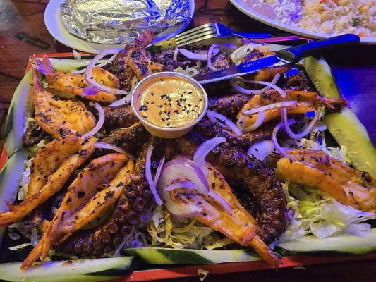 Antojitos Sinaloa Mexican & Seafood Restaurant by null