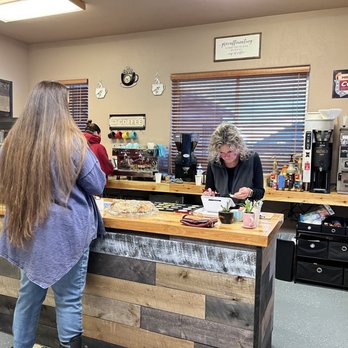 Punkins Coffee Shop - Coffee shop with owner at the counter - Coffee & Tea Near Me - Alpine, Wyoming Punkins Coffee Shop - Coffee shop with owner at the counter - Coffee & Tea Near Me - Alpine, Wyoming