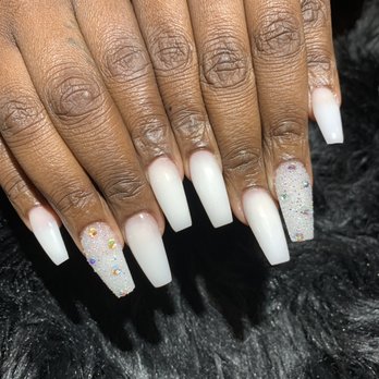 Diva Nails - First timer today, great experience! Very welcoming! I found them on IG and tbh I'm glad I did! I wove back! IG, @divanailsgardengrove - Nail Salons Near Me - Garden Grove, California