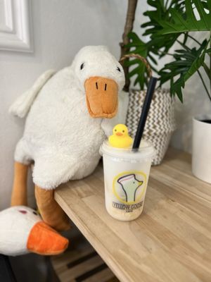 Cafe Yellow Goose by null