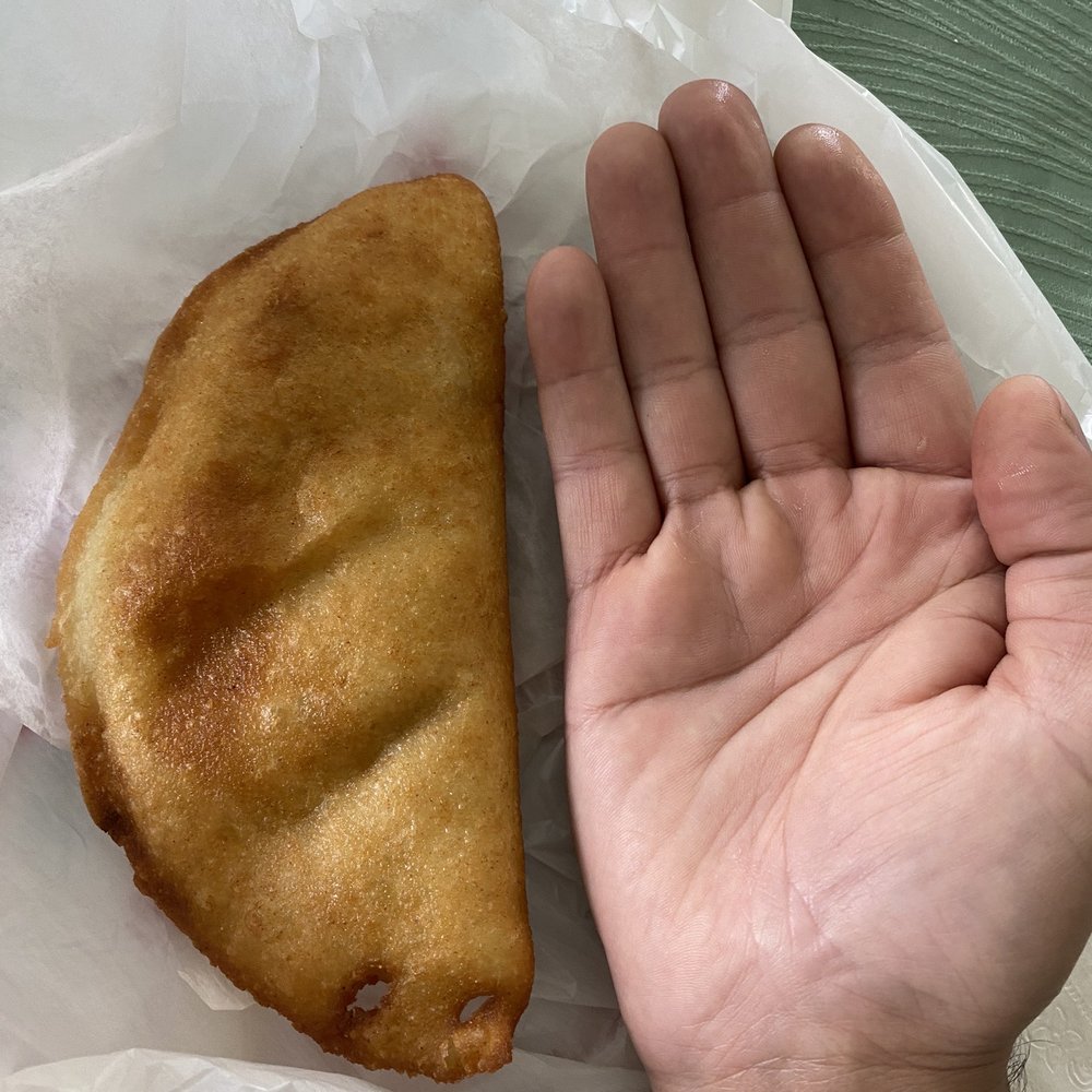 Dulce Tropical - Very nice size beef empanada - Venezuelan Near Me - North Miami, Florida Dulce Tropical - Very nice size beef empanada - Venezuelan Near Me - North Miami, Florida