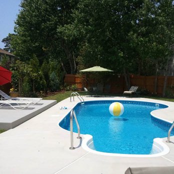 Signature Pools - Straight Wall Kidney Shape - Pool Cleaners Near Me - Chesapeake, Virginia