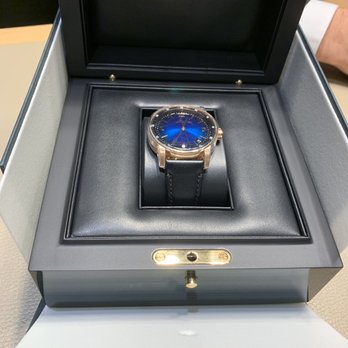 AUDEMARS PIGUET - Watches Near Me - Beverly Hills, California AUDEMARS PIGUET - Watches Near Me - Beverly Hills, California