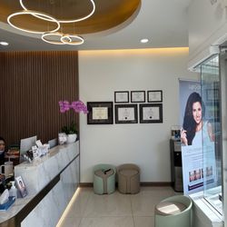 Oasis MD - Comfortable waiting areas