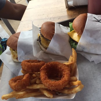 Bubba Burgers - Burgers Near Me - Kapaa, Hawaii