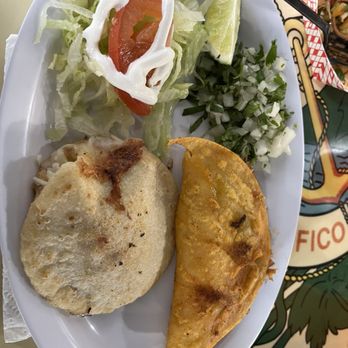 Main St Tacos - Taco Birria and Gorditas ( chicken) - Mexican Near Me - Mansfield, Texas Main St Tacos - Taco Birria and Gorditas ( chicken) - Mexican Near Me - Mansfield, Texas