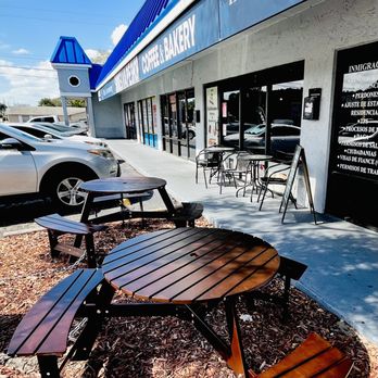 CoffeeMe - The outside - Cafes Near Me - Tampa, Florida