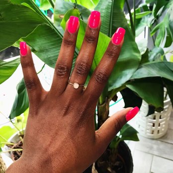 Tammy American Nails - Poudre de porcelaine sur mes ongles par Bérengère - Nail Salons Near Me - Paris, 75
