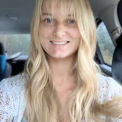 Jean Evan Salon - Hair Styling - Shampoo And Blowdry