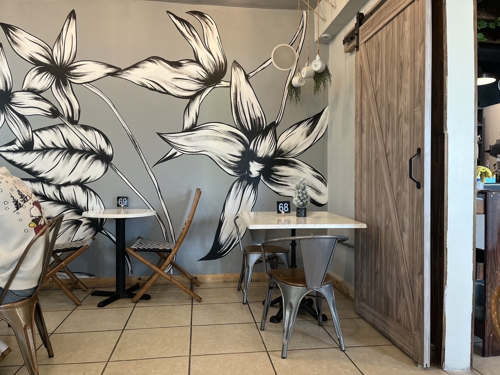 Sweet & Heavenly Café Image