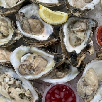 Skippers Pier - Oyster - Seafood Near Me - Deale, Maryland Skippers Pier - Oyster - Seafood Near Me - Deale, Maryland