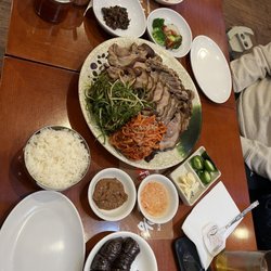 Yuju’s Bob-Sang - 족발