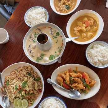 Surina Thai - Tom Kha Soup, Masaman Curry, Yellow Curry, Drunken Fried Rice, Spicy Crispy Catfish - Thai Near Me - Chamblee, Georgia Surina Thai - Tom Kha Soup, Masaman Curry, Yellow Curry, Drunken Fried Rice, Spicy Crispy Catfish - Thai Near Me - Chamblee, Georgia