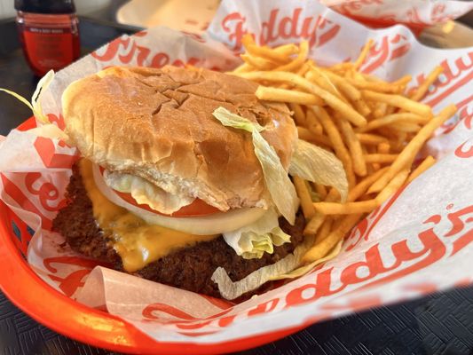 Freddy's Frozen Custard & Steakburgers by null