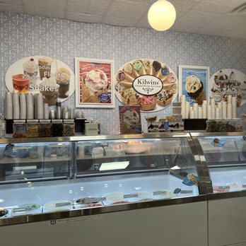 Kilwins Ice Cream - Chocolate - Fudge - Ice cream - Chocolatiers & Shops Near Me - Hyannis, Massachusetts