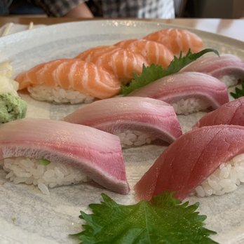 Daruma Restaurant - Assorted Nigiri - Salmon, Yellowtail, Tuna - Japanese Near Me - Schaumburg, Illinois