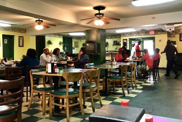 Davis Cafe by null
