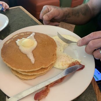 John's Restaurant - Pancakes - American Near Me - Palm Springs, California John's Restaurant - Pancakes - American Near Me - Palm Springs, California