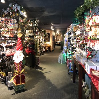 Kris Kringl - Holiday Decorations Near Me - Leavenworth, Washington