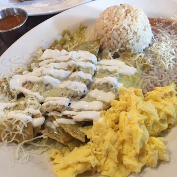 Cafe De Olla - Chilaquiles poblanos - American Near Me - Burbank, California Cafe De Olla - Chilaquiles poblanos - American Near Me - Burbank, California