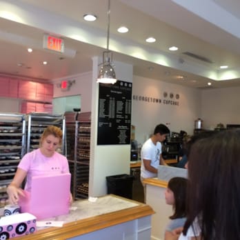 Georgetown Cupcake - Cashier - Cupcakes Near Me - Washington, DC, District of Columbia