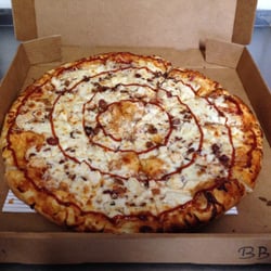 Arena's Pizza - Barbecue Chicken Pizza !!
