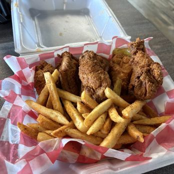 Helen’s Hot Chicken - 6 Piece Wingette Combo - Chicken Wings Near Me - Smyrna, Tennessee Helen’s Hot Chicken - 6 Piece Wingette Combo - Chicken Wings Near Me - Smyrna, Tennessee